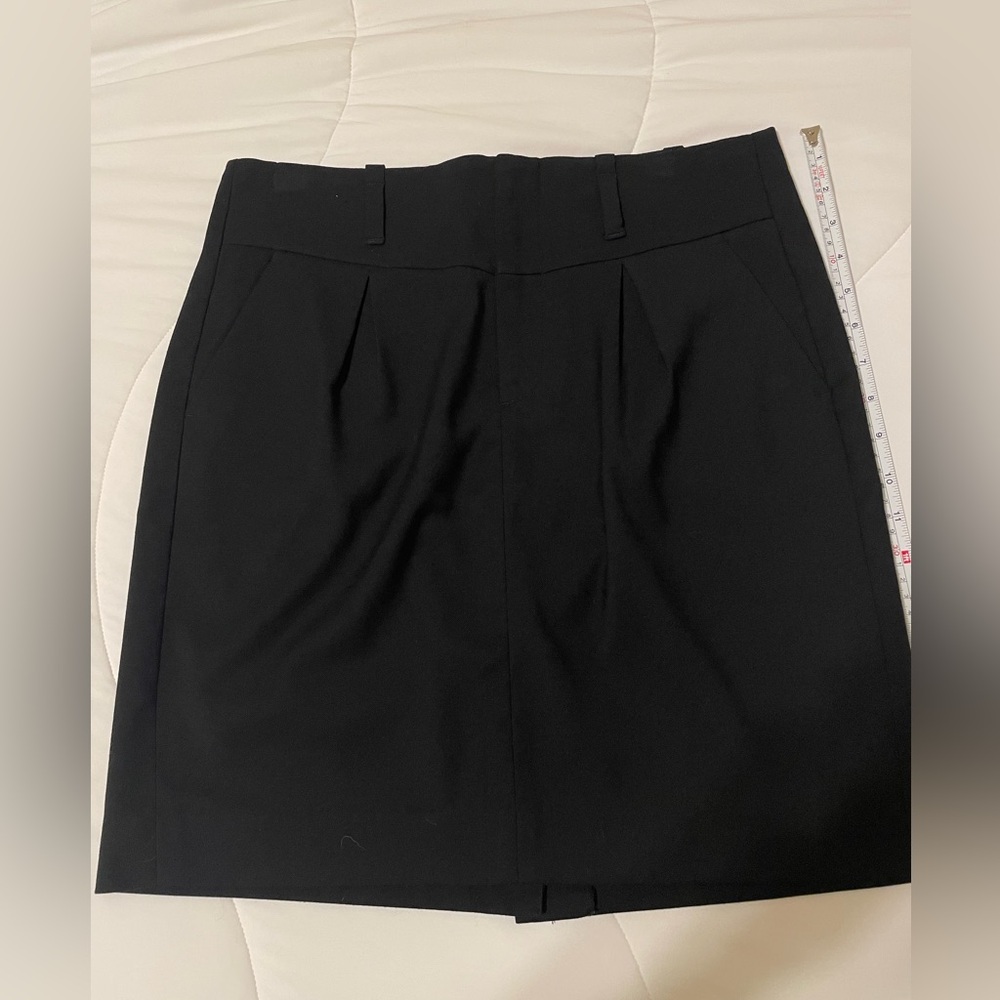 Banana Republic pleated skirt